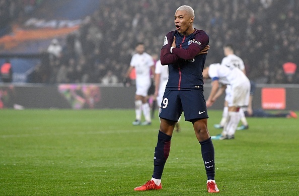 Ky niem sinh nhat 19 tuoi, Mbappe lap cong giup PSG giu vung ngoi dau hinh anh