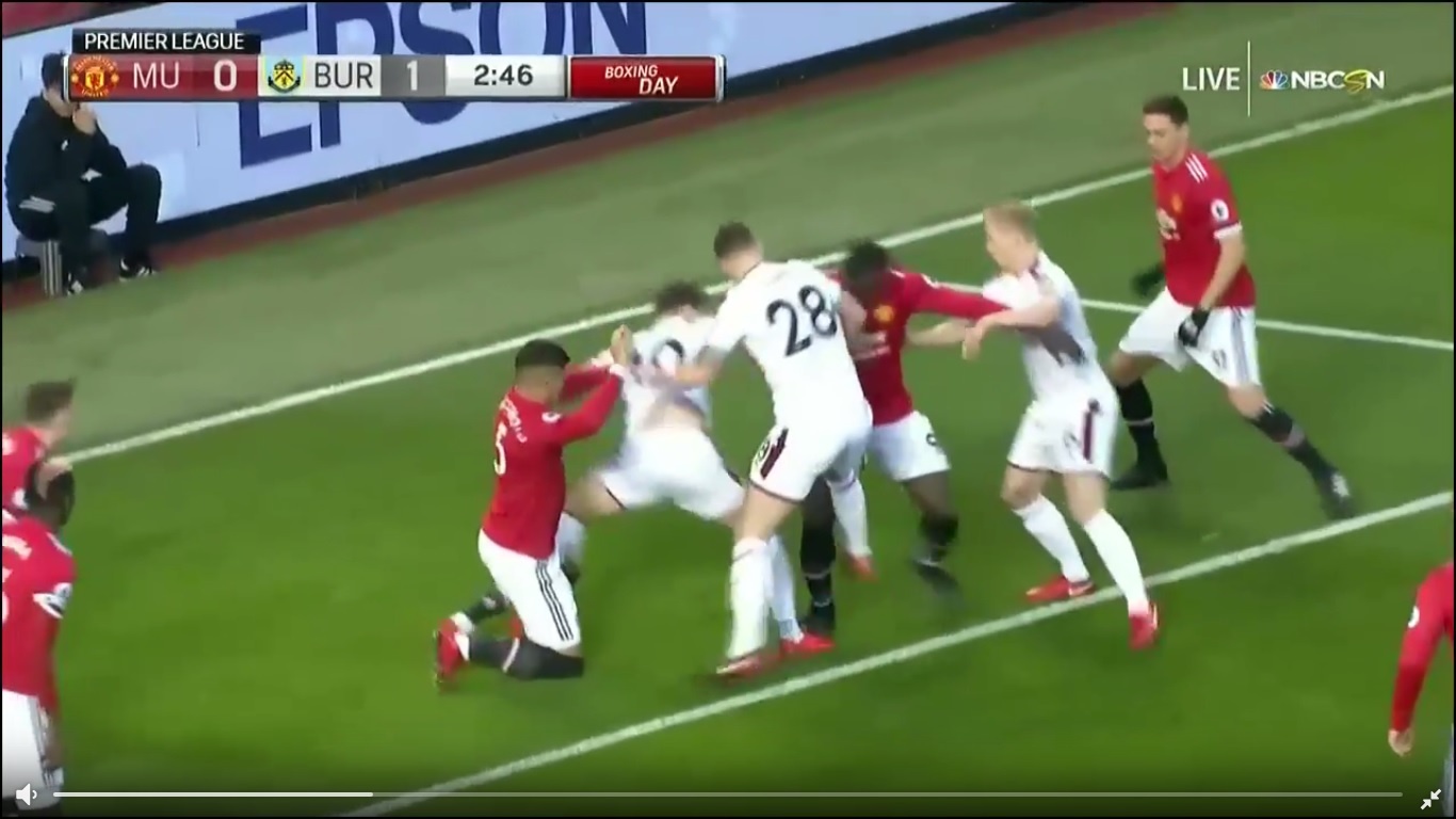 Long ngong phong ngu,  Lukaku lai giup doi ban ghi ban anh 2