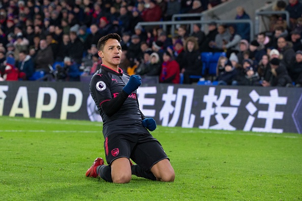 Arsenal giành chiến thắng trong ngày Wenger san bằng kỷ lục của Sir Alex Ferguson ảnh 7 Arsenal gianh chien thang trong ngay Wenger san bang ky luc cua Sir Alex Ferguson anh 7