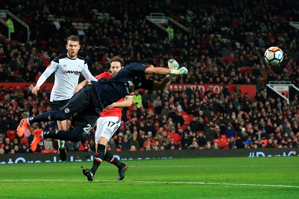 Cham diem MU - Derby: Lai la Lingard anh 1