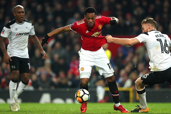 Cham diem MU - Derby: Lai la Lingard anh 13