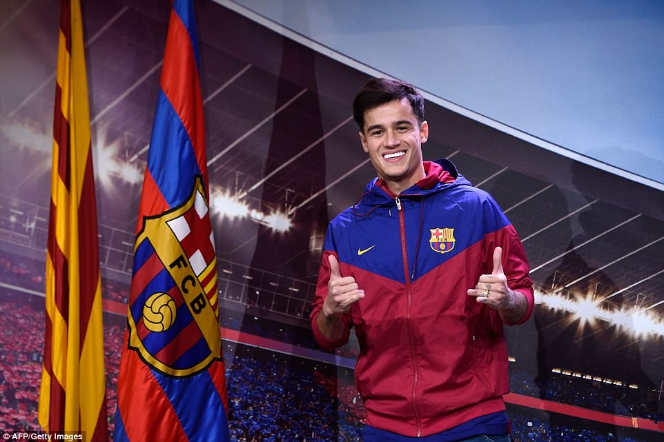 Coutinho rang ro ra mat Barcelona anh 4