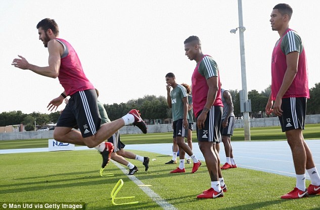 Dan sao MU rang ro trong buoi dau luyen tap tai Dubai anh 6