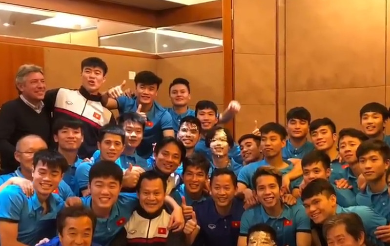 Cong Phuong va Duc Huy don sinh nhat sau chien tich lich su cua U23 VN hinh anh