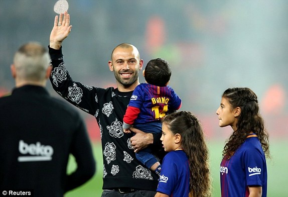 Messi,  Suarez ghi ban giup Barcelona tien vao ban ket cup Nha Vua anh 1