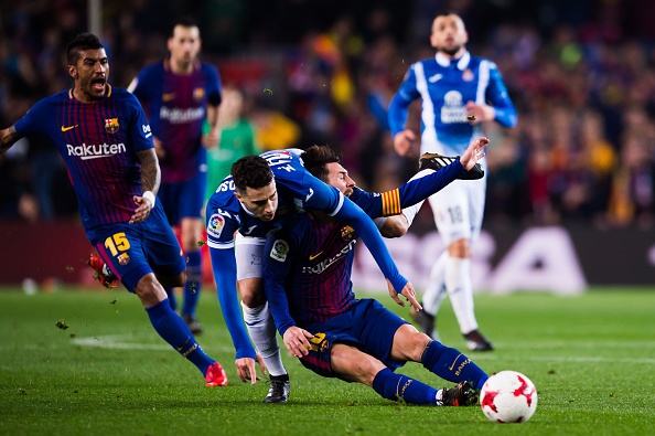 Messi,  Suarez ghi ban giup Barcelona tien vao ban ket cup Nha Vua anh 11