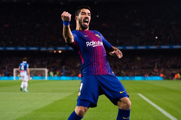 Messi,  Suarez ghi ban giup Barcelona tien vao ban ket cup Nha Vua anh 4