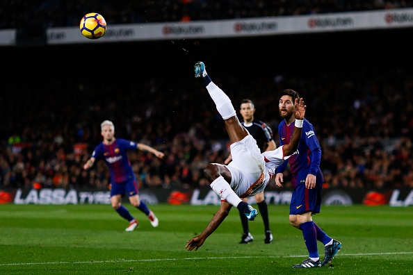 Messi lap sieu pham,  Barca nhoc nhan nguoc dong tren san nha anh 7