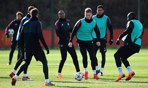 MU don hang loat tru cot truoc dai chien Sevilla anh 8