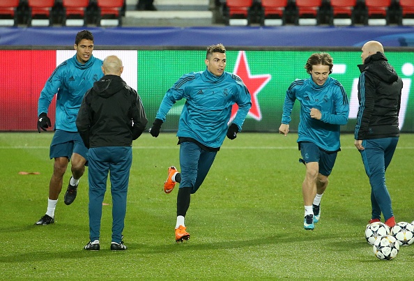 Lam quen Parc des Princes,  dan sao Real san sang gianh ve vao vong trong anh 4