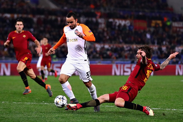 Dzeko lap cong dua AS Roma vao tu ket Champions League anh 4