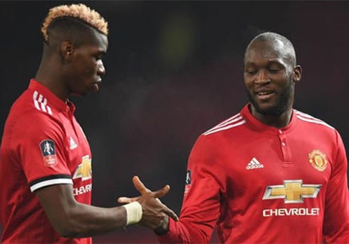 MU lai gan 200 trieu bang voi 6 hop dong Mourinho mang ve hinh anh