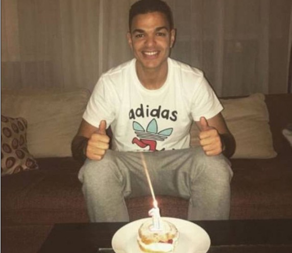 Sao PSG ky niem 1 nam bi HLV Emery ‘day ai’ hinh anh