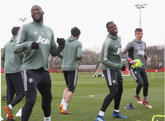 Dan sao MU san sang can Man City vo dich som hinh anh