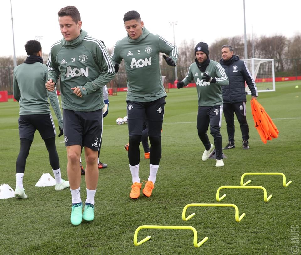 Dan sao MU san sang huy chuc vo dich som cua Man City anh 2