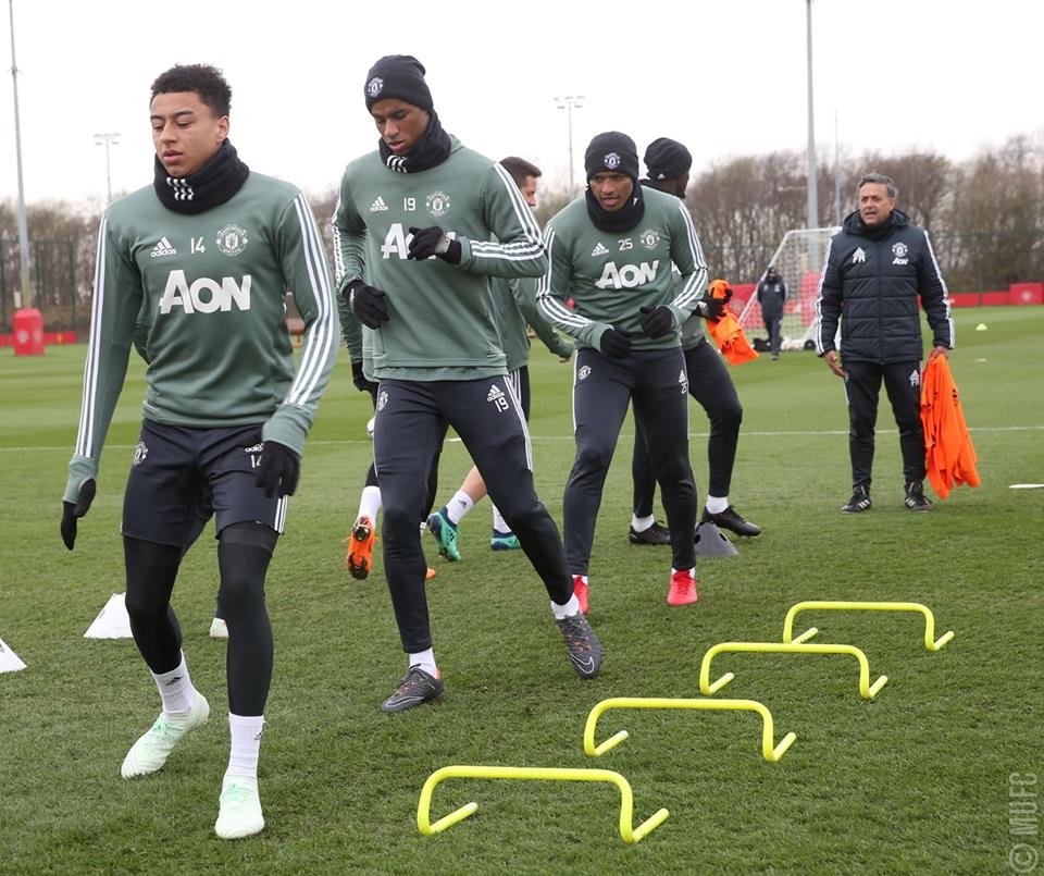 Dan sao MU san sang huy chuc vo dich som cua Man City anh 3