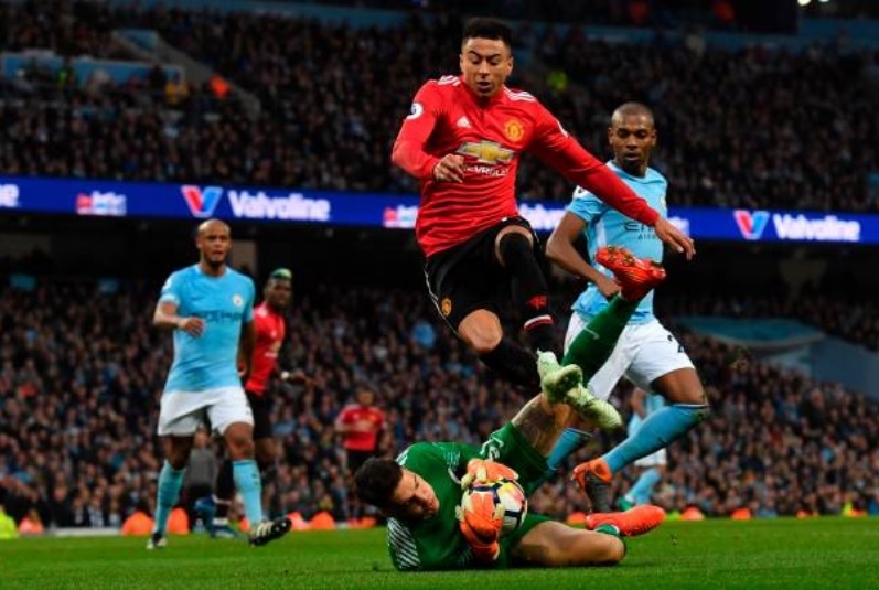 Cham diem Man City 2-3 MU: Sanchez va Pogba toa sang anh 9