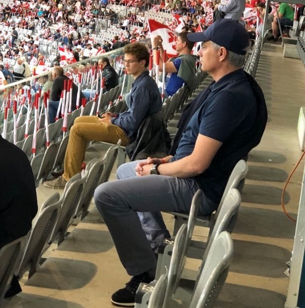 Mourinho dich than toi Ao de ‘xem gio’ Arnautovic anh 1