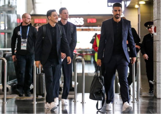 DT Duc lich lam toi Nga,  san sang bao ve ngoi vuong anh 10