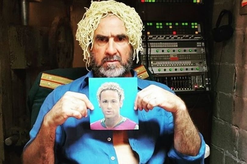 Huyen thoai MU che nhao kieu toc ‘my tom’ cua Neymar hinh anh