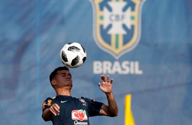 Neymar doi kieu toc truoc tran sinh tu voi Mexico anh 6