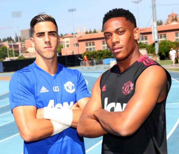 Mourinho ra mat tro ly moi trong chuyen du dau tren dat My anh 7