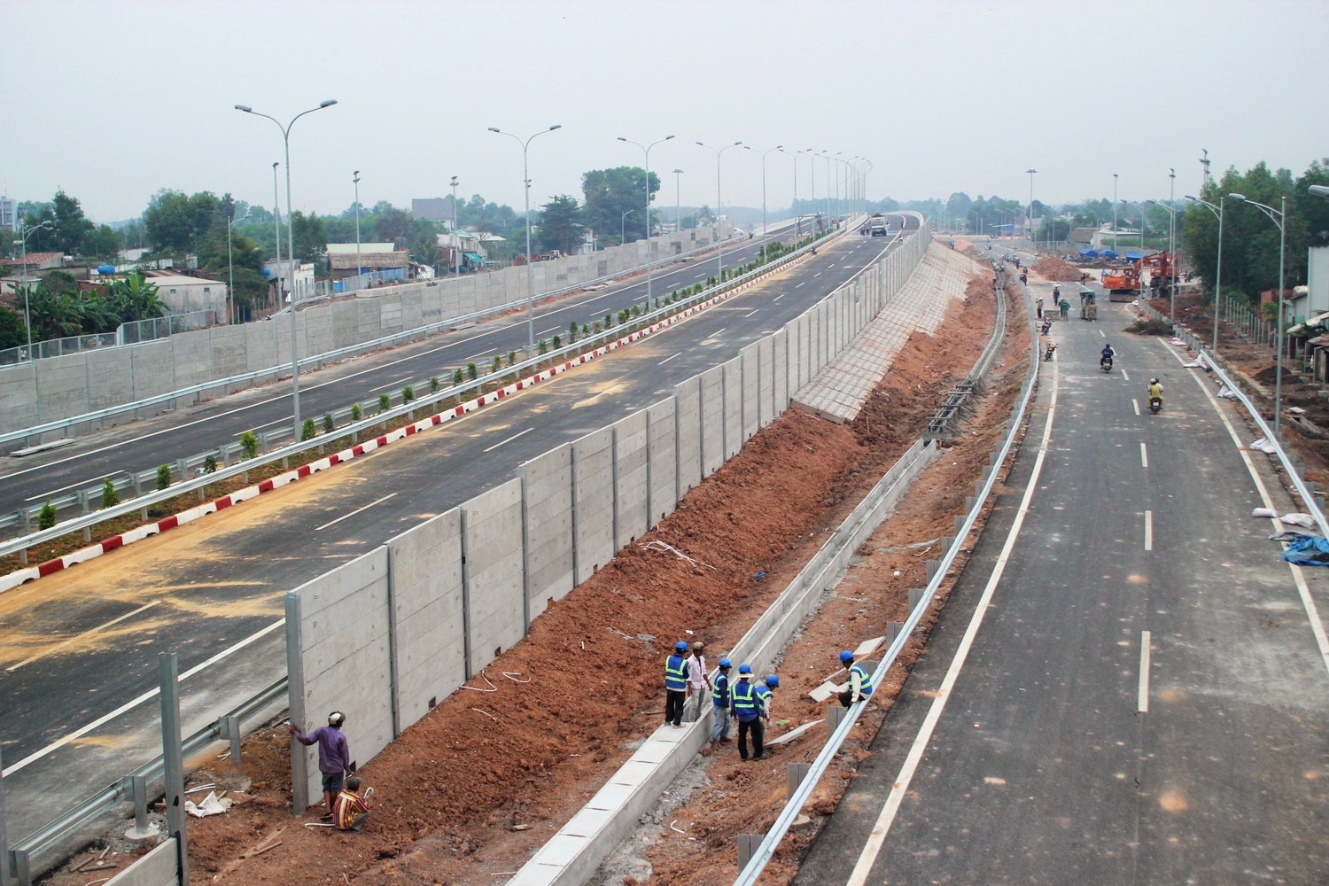 Cac loai xe bi cam tren cao toc ty do o Sai Gon hinh anh