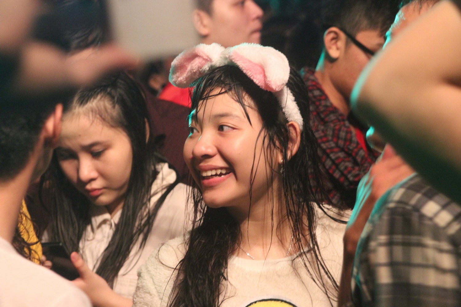 Gioi tre Sai Gon nhay sung trong le hoi don nam moi hinh anh