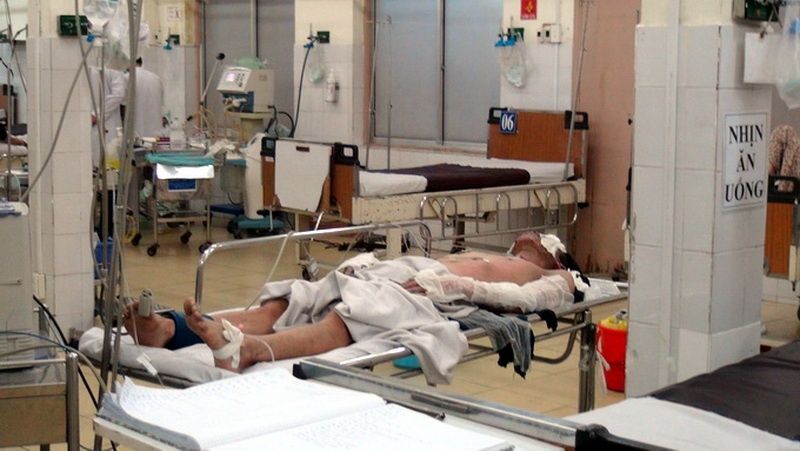 Vu chay no chet 4 SV o Sai Gon: Nguoi song sot bong nang hinh anh