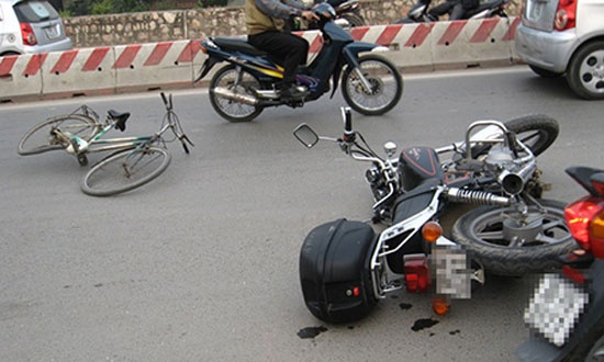 Ba ngay Tet co 80 nguoi chet vi tai nan giao thong hinh anh