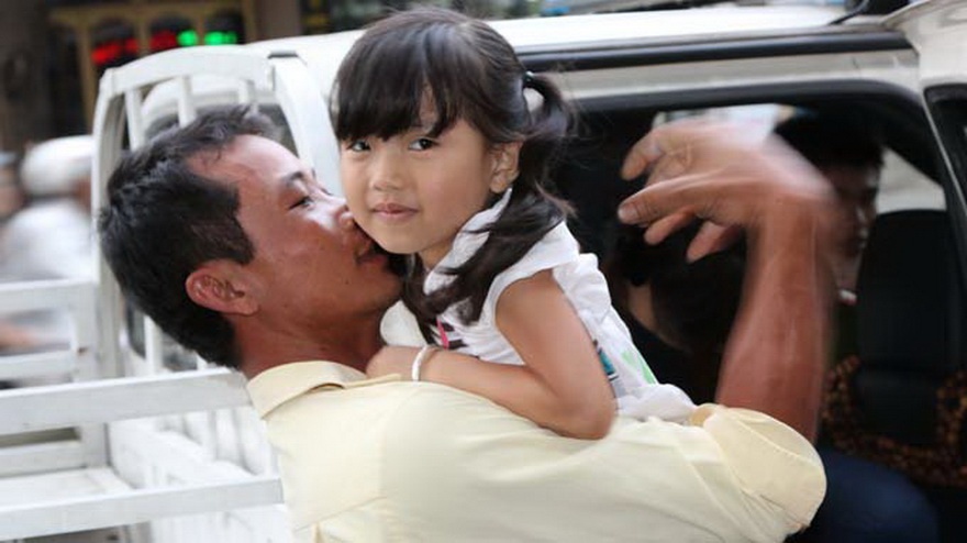 Truy tim mot phu nu bat coc tre em trong benh vien hinh anh
