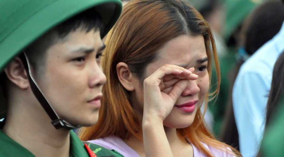 Trai trang Sai Gon bin rin ngay nhap ngu hinh anh