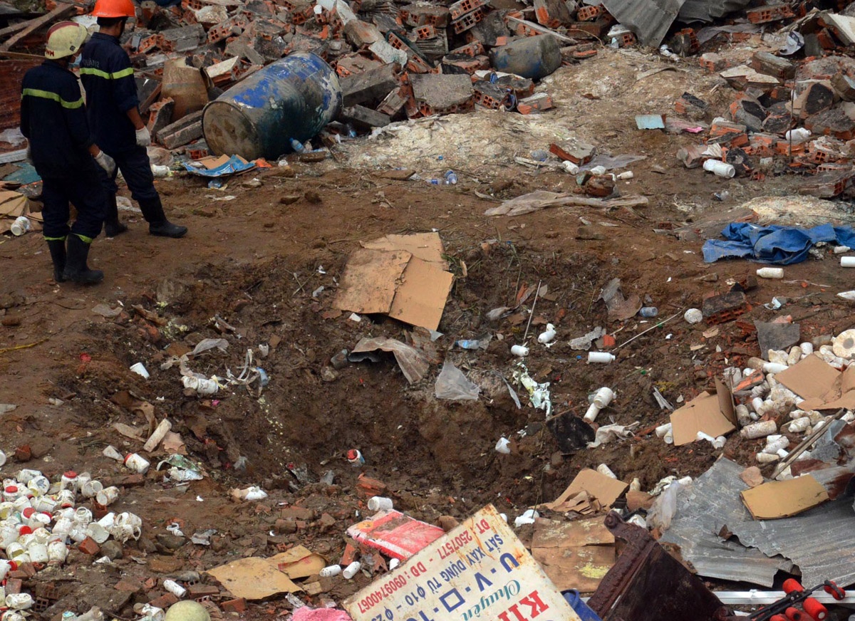 Can canh 'ho bom' trong vu no kinh hoang o Sai Gon hinh anh