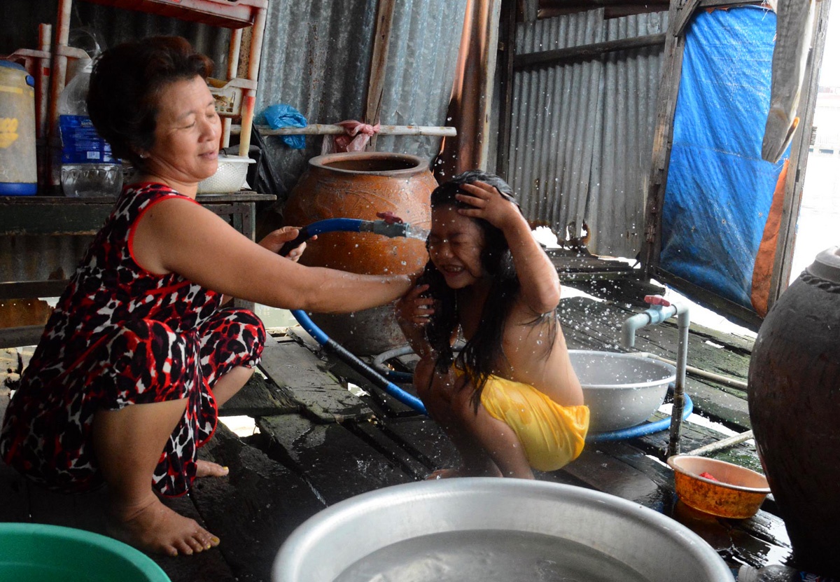 Nghich canh cuoc song khu o chuot gan cao oc o Sai Gon hinh anh