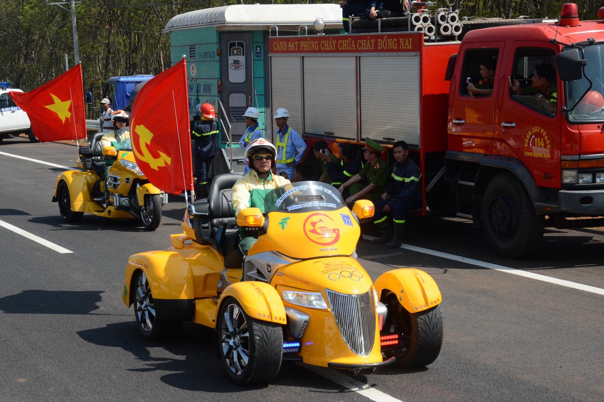 Dan moto phan khoi lon chuan bi dieu hanh tren cao toc hien dai nhat VN hinh anh