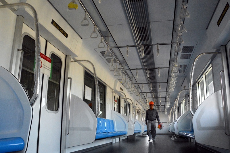 Ben trong tau dien ngam tuyen metro so 1 TP HCM hinh anh