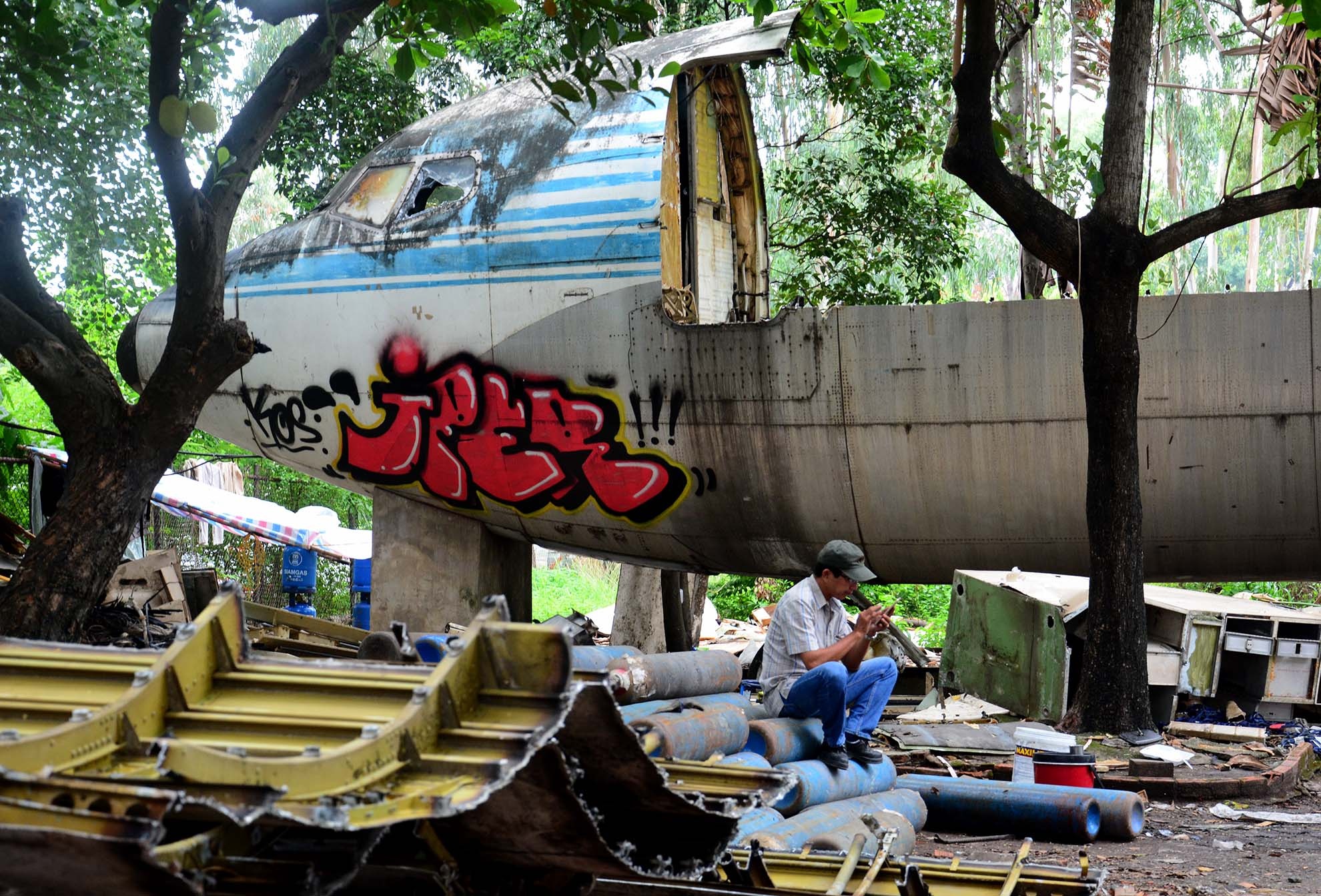 Canh 'xe thit' may bay Boeing 707 o Sai Gon hinh anh