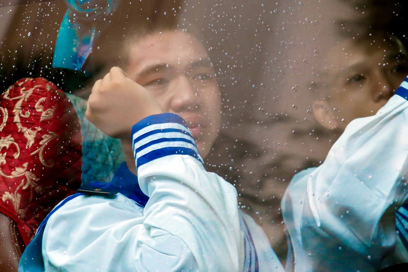 Tan binh luu luyen nguoi than len duong nhap ngu hinh anh