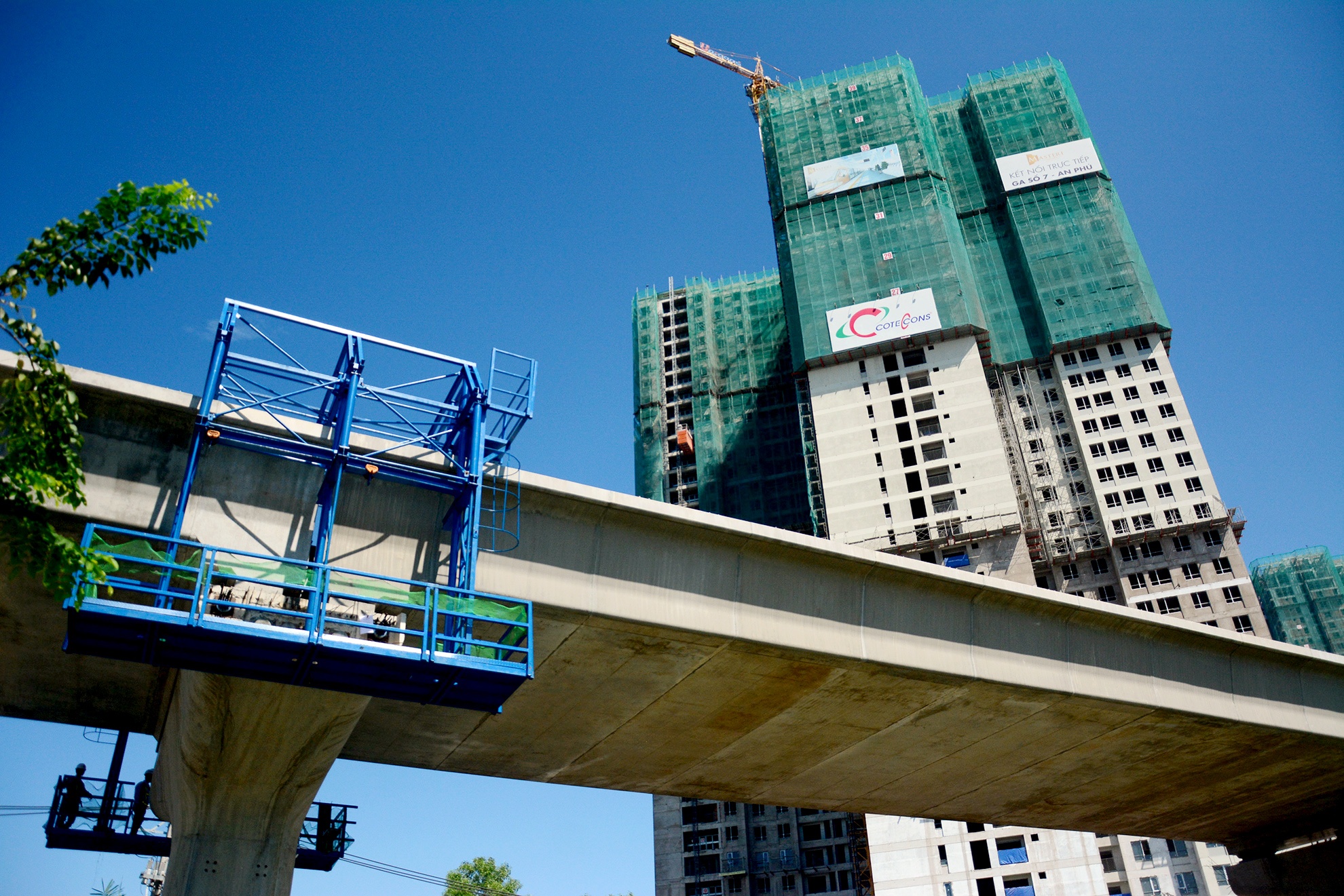Du an chen nhau quanh tuyen metro Sai Gon hinh anh