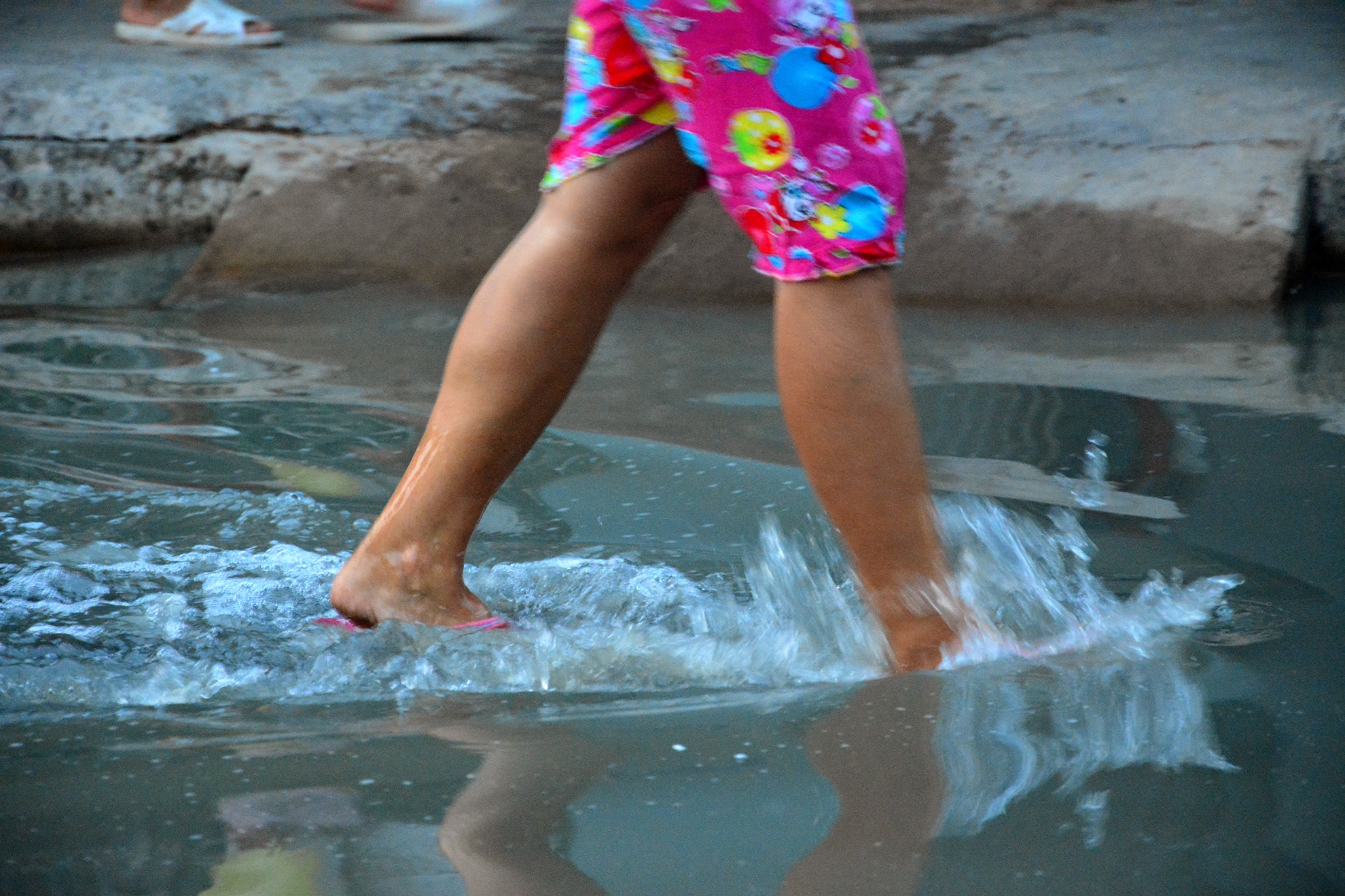 nuoc nhieu mau ngap duong sai gon anh 6