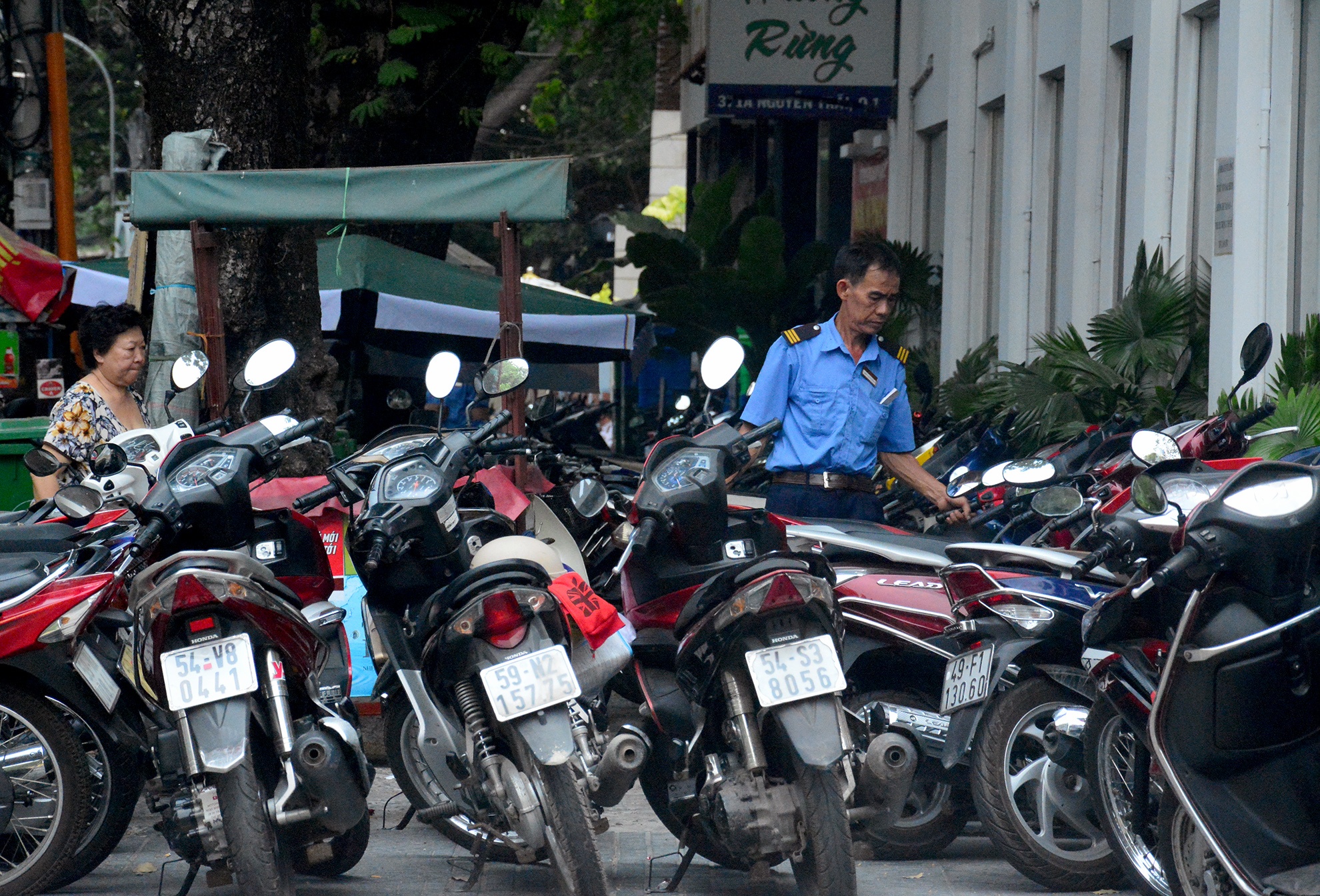 kinh doanh,  giu xe,  hang rong,  buon ban anh 3