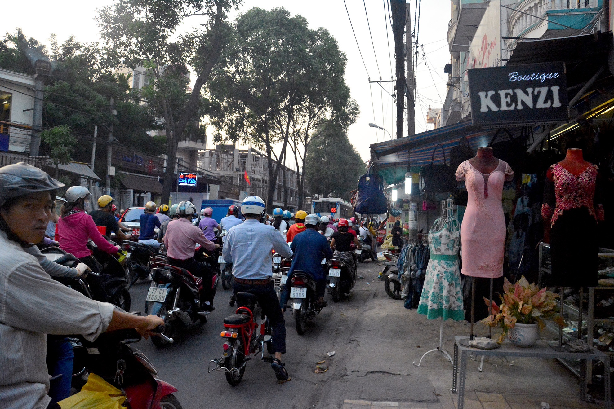 kinh doanh,  giu xe,  hang rong,  buon ban anh 9