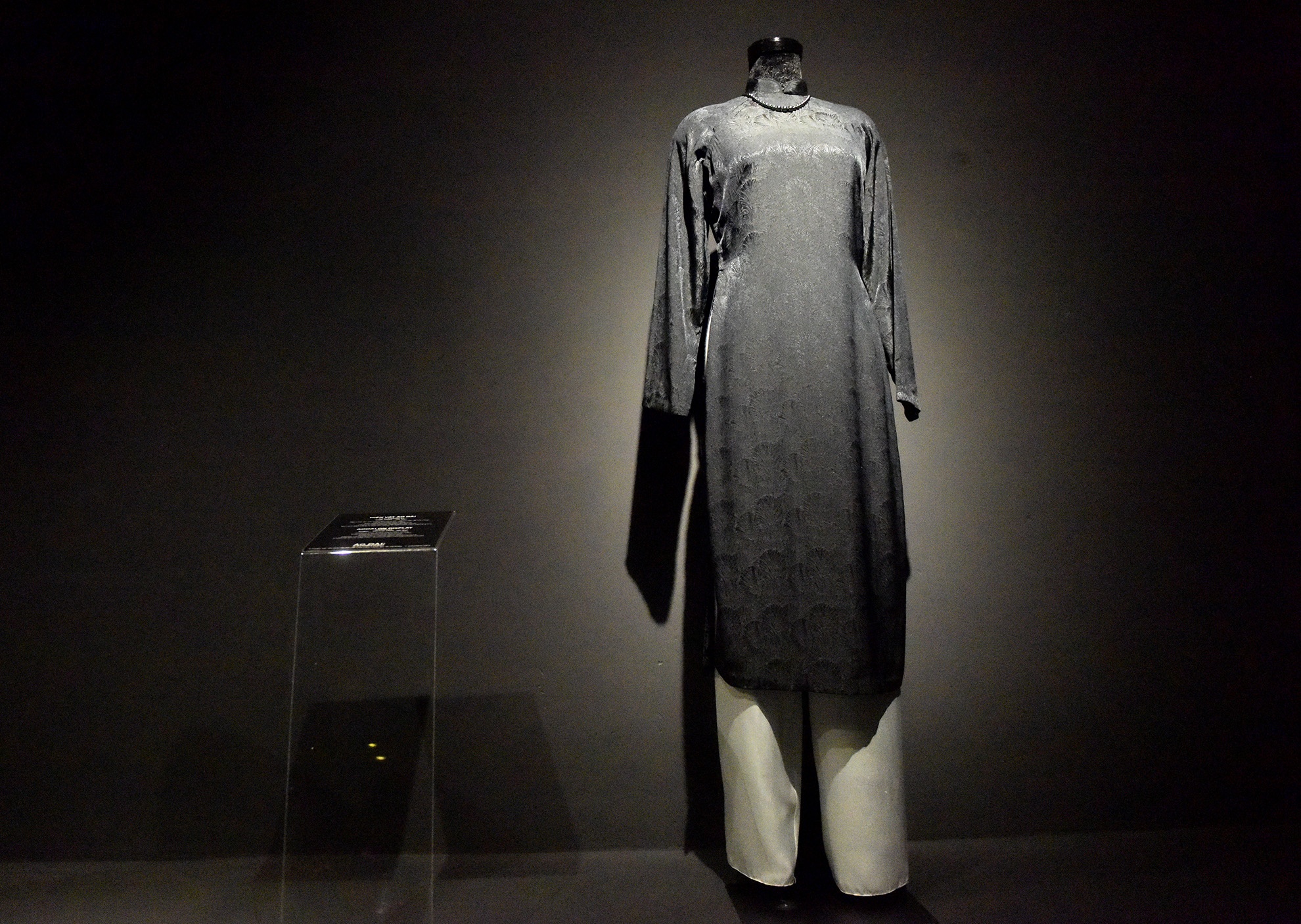 Long bao vua Bao Dai phuc che anh 7