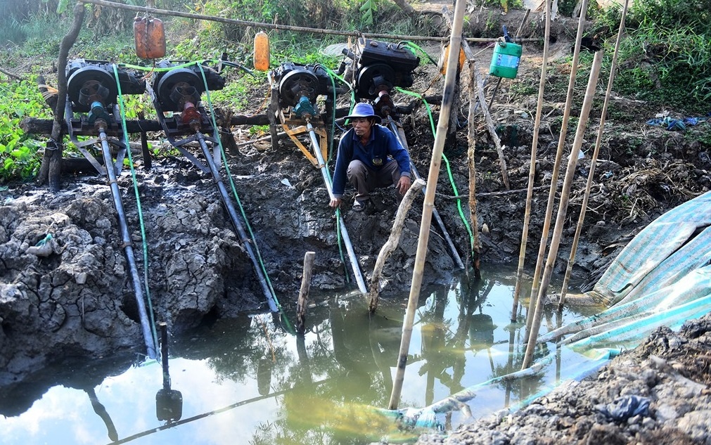 Mien Tay kho can trong han man khoc liet nhat 100 nam hinh anh