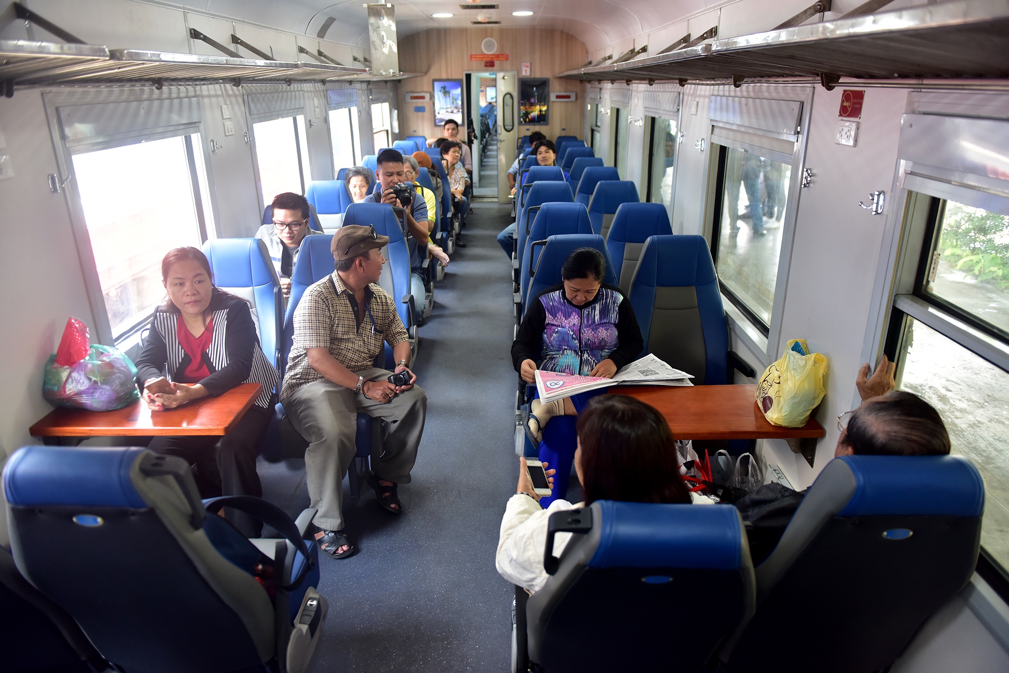 chuyen tau 10.000 dong anh 2