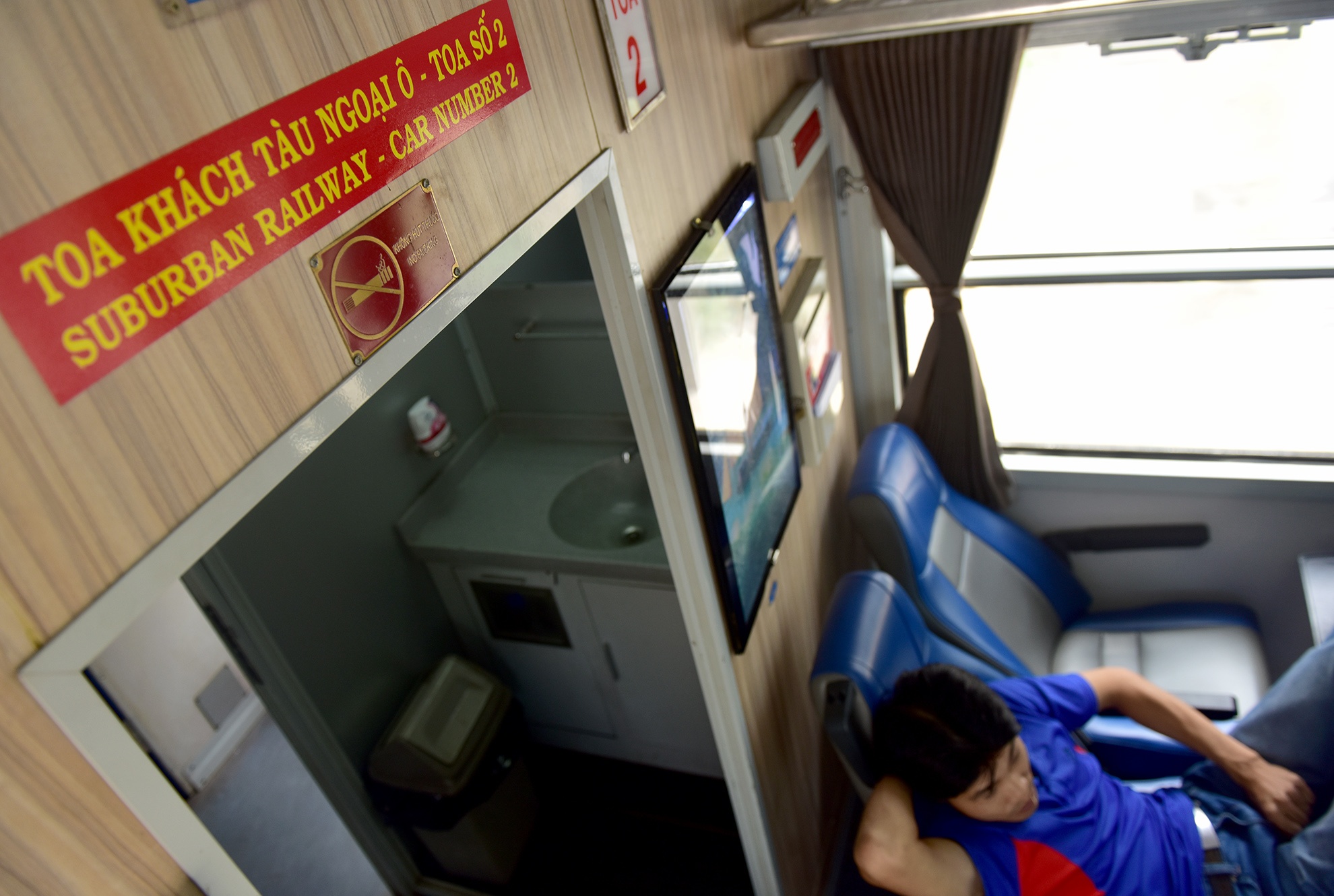 chuyen tau 10.000 dong anh 7