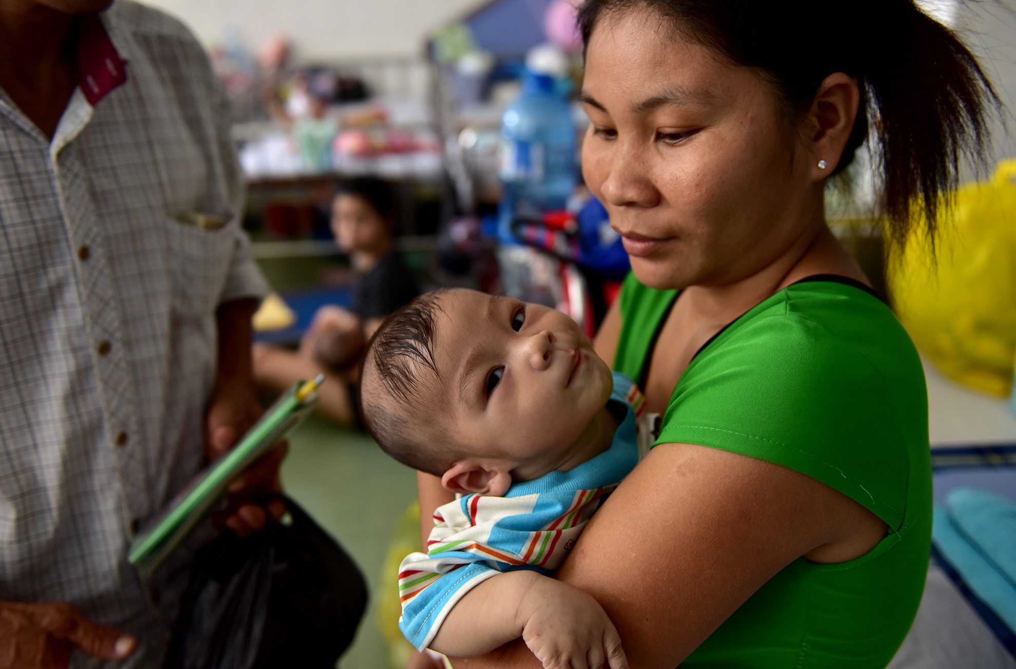 tre nhap vien do nang nong anh 12