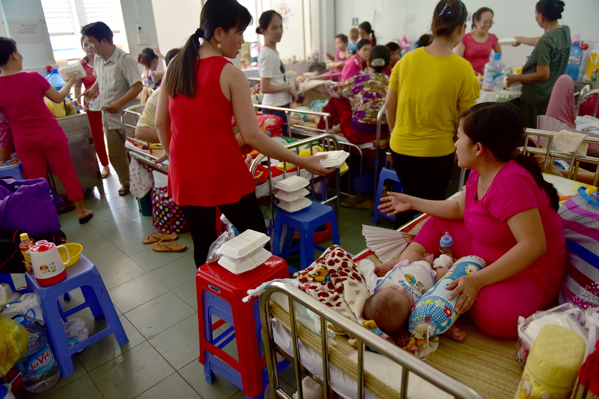 tre nhap vien do nang nong anh 5