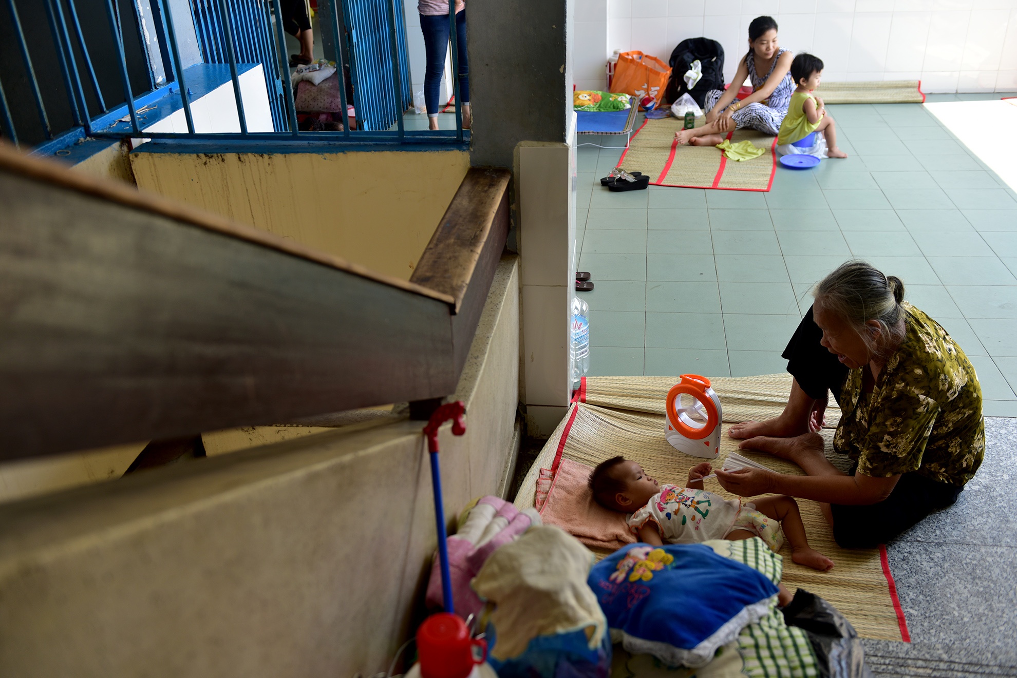 tre nhap vien do nang nong anh 7