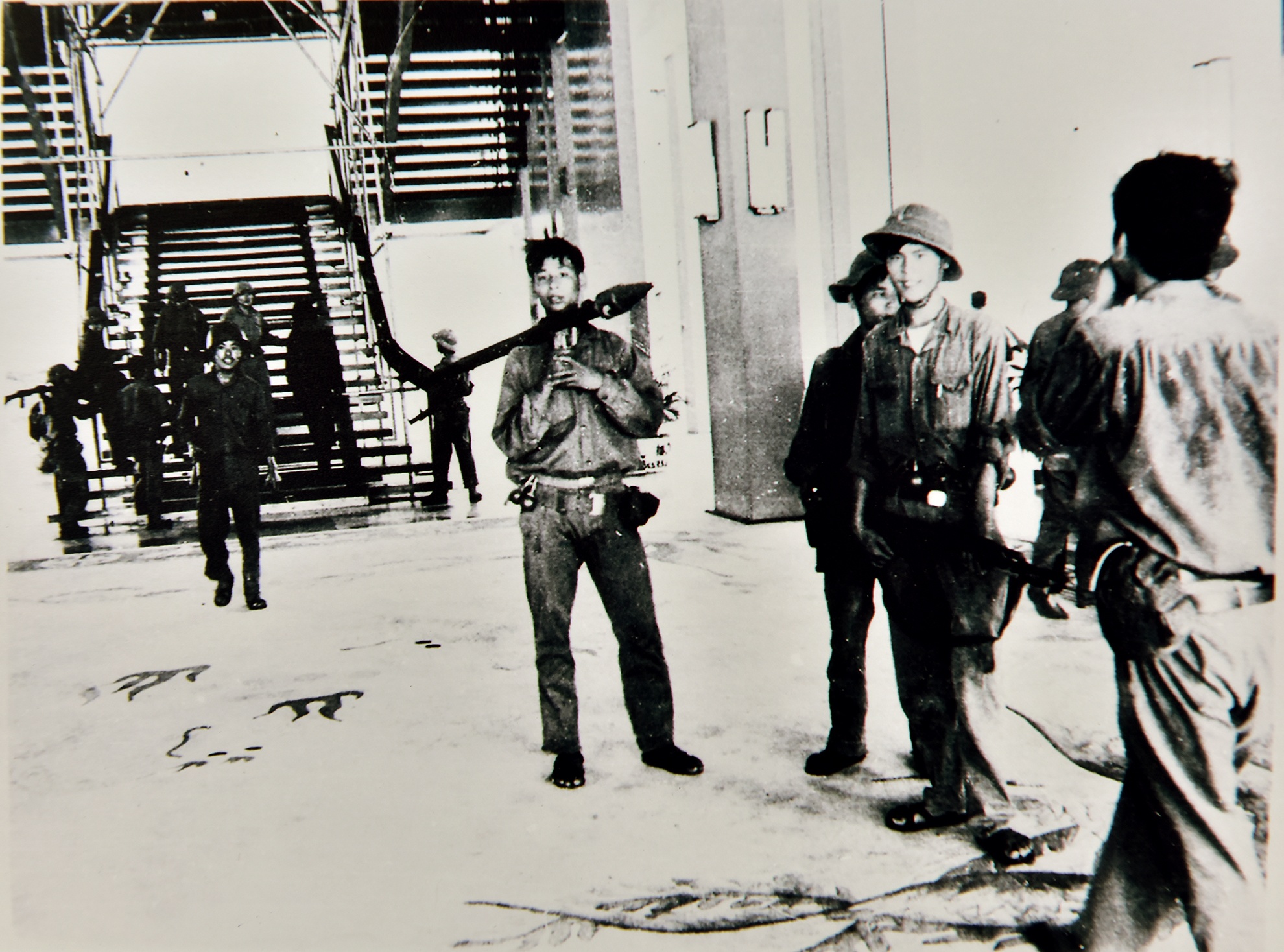 nhung khoanh khac quy gia ngay 30/4 anh 8